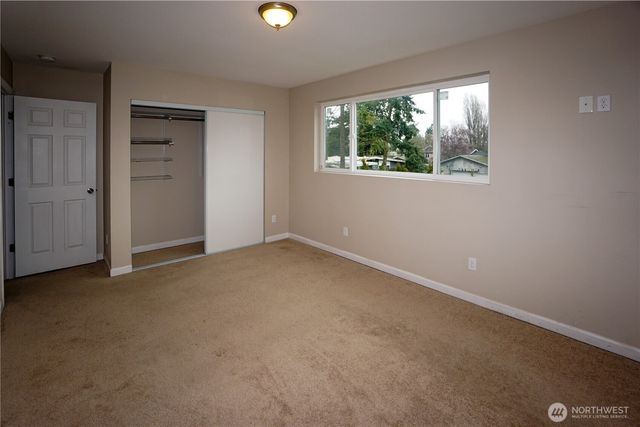 14948 6th Avenue S, Burien, WA 98168