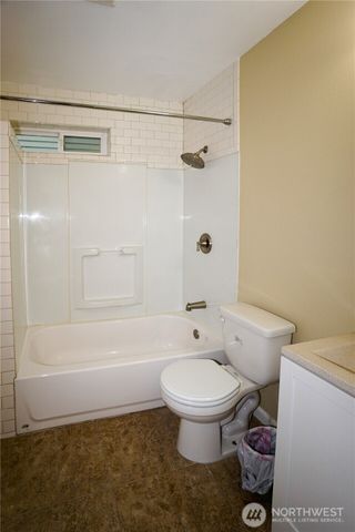 14948 6th Avenue S, Burien, WA 98168