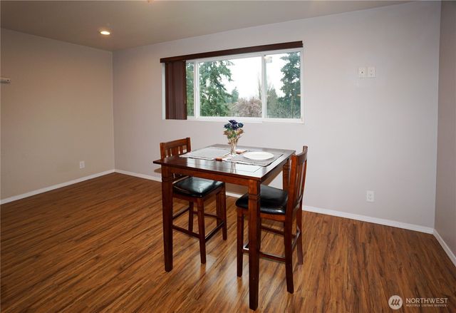 14948 6th Avenue S, Burien, WA 98168