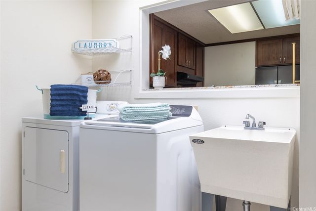 176 Kuulei Road, Kailua, HI 96734