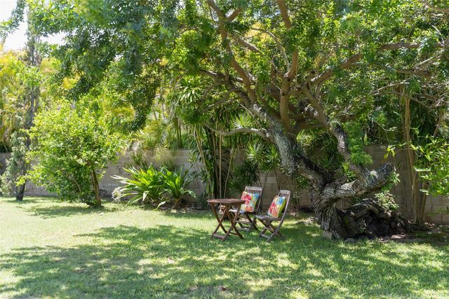 176 Kuulei Road, Kailua, HI 96734