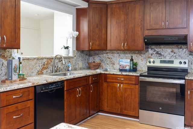 176 Kuulei Road, Kailua, HI 96734