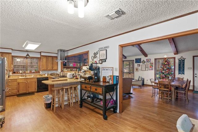 11894 HWY 28 E Highway, Pineville, LA 71360