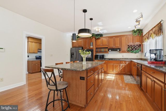 1203 CRESPO LN, Bensalem, PA 19020