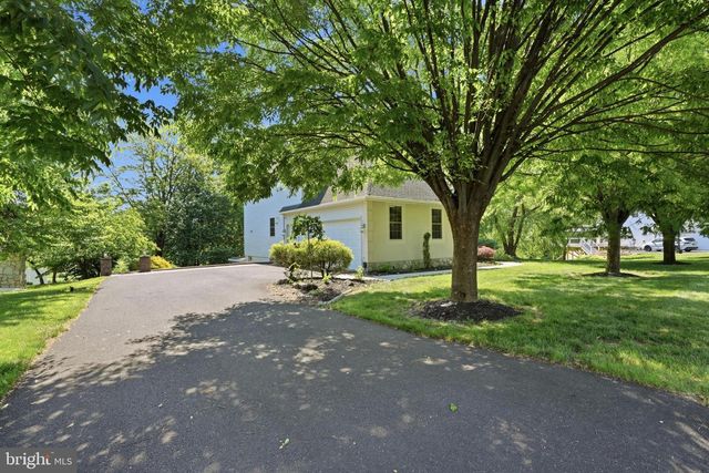 1203 CRESPO LN, Bensalem, PA 19020