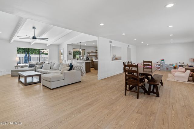 5711 E CORRINE Drive, Scottsdale, AZ 85254