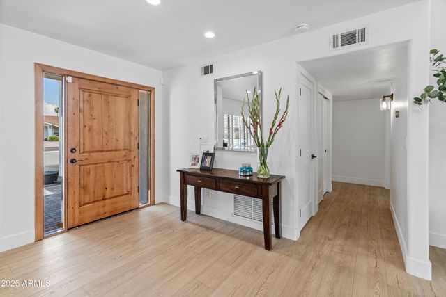 5711 E CORRINE Drive, Scottsdale, AZ 85254