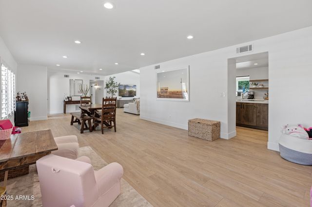 5711 E CORRINE Drive, Scottsdale, AZ 85254