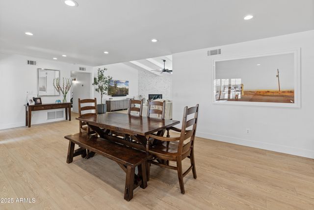 5711 E CORRINE Drive, Scottsdale, AZ 85254