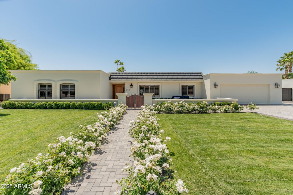 5711 E CORRINE Drive, Scottsdale, AZ 85254