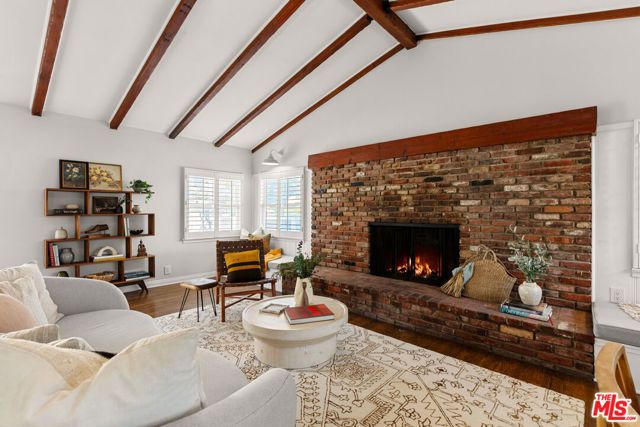 3310 London Street, Los Angeles, CA 90026