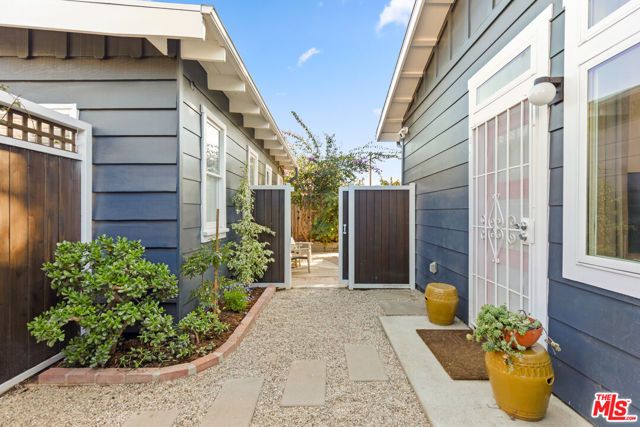 3310 London Street, Los Angeles, CA 90026