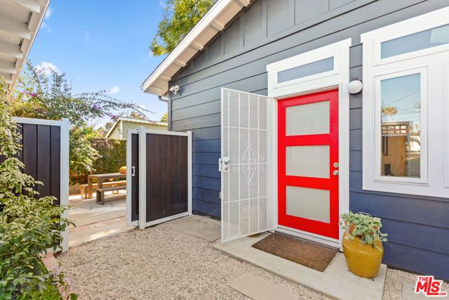 3310 London Street, Los Angeles, CA 90026