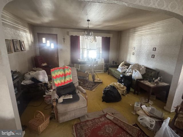 341 S MIDDLE ST, Frackville, PA 17931