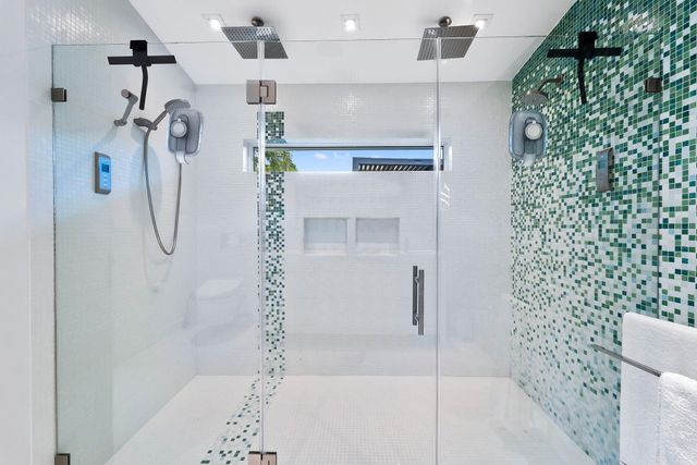 2617 Bayview Drive, Fort Lauderdale, FL 33306