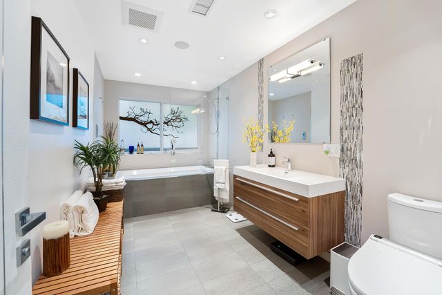 2617 Bayview Drive, Fort Lauderdale, FL 33306