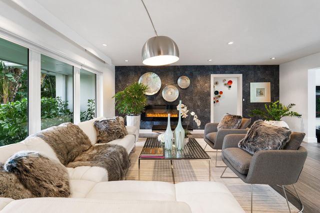 2617 Bayview Drive, Fort Lauderdale, FL 33306