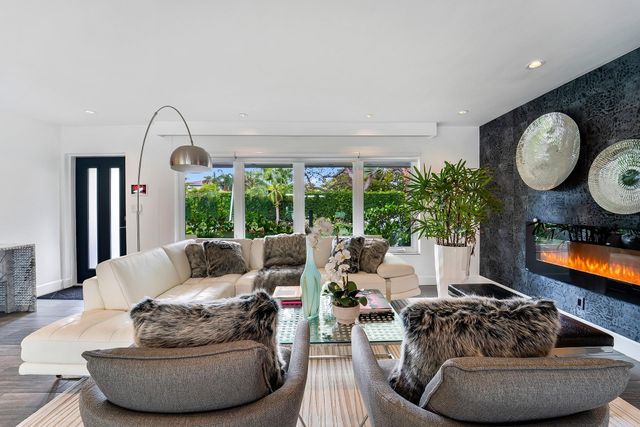 2617 Bayview Drive, Fort Lauderdale, FL 33306