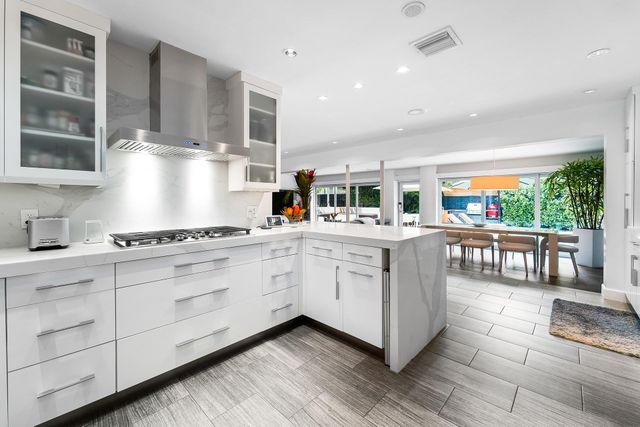 2617 Bayview Drive, Fort Lauderdale, FL 33306