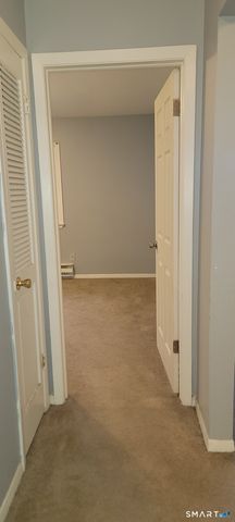 45 Donna Drive C7, New Haven, CT 06513