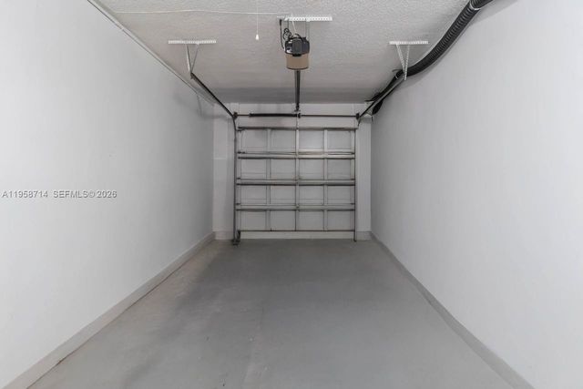 3475 Emerald Oaks Dr 1705, Hollywood, FL 33021