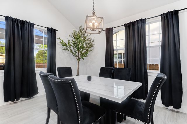 629 Aspen LN, Cottonwood Shores, TX 78657