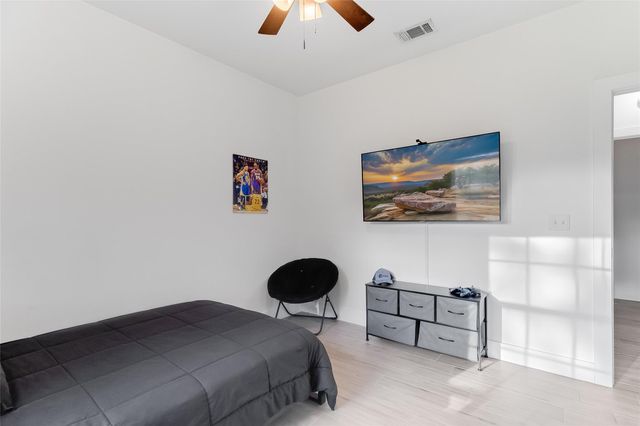 629 Aspen LN, Cottonwood Shores, TX 78657