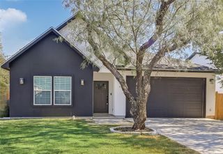 629 Aspen LN, Cottonwood Shores, TX 78657