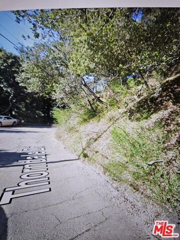 7239 Thorndale Drive, Oakland, CA 94611