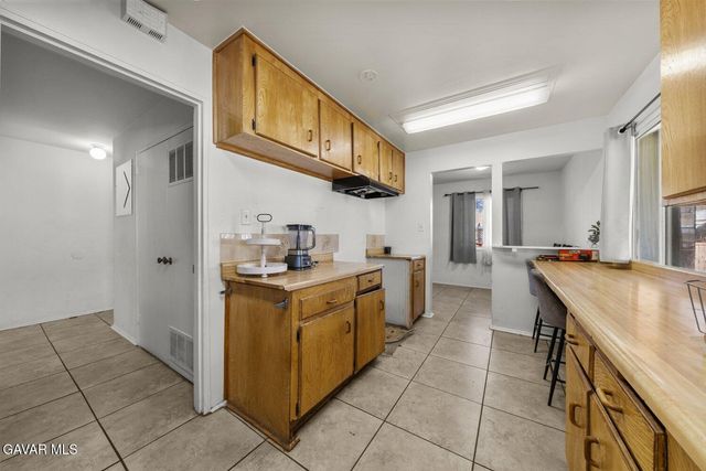 3355 Camden Street, Rosamond, CA 93560