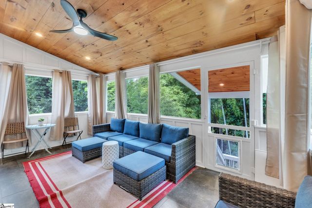 27 Richland Creek Drive, Greenville, SC 29609