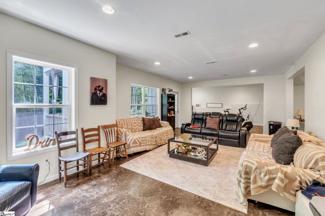 27 Richland Creek Drive, Greenville, SC 29609