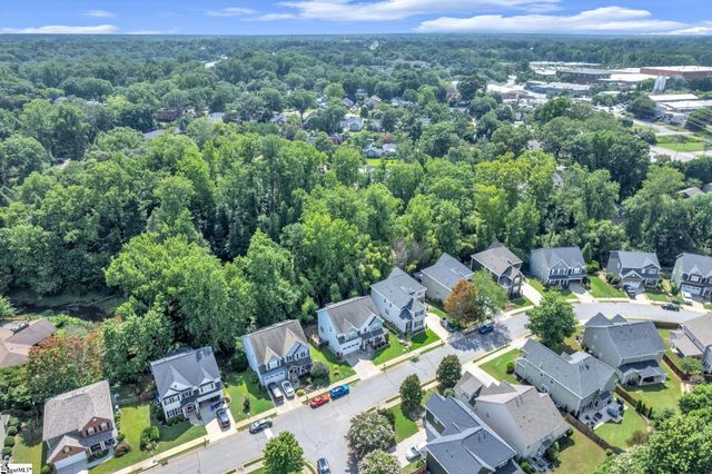 27 Richland Creek Drive, Greenville, SC 29609