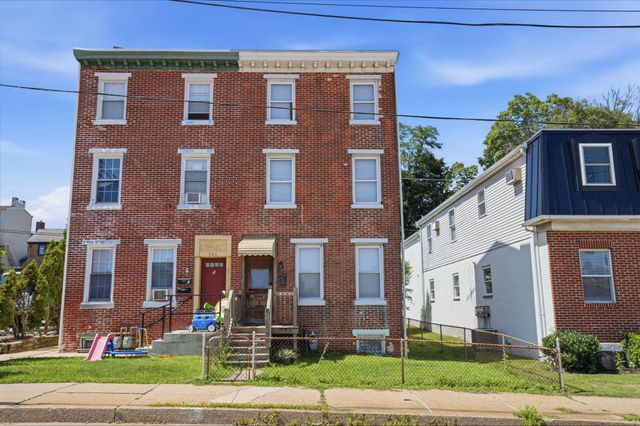 251 E MARKET ST, West Chester, PA 19382
