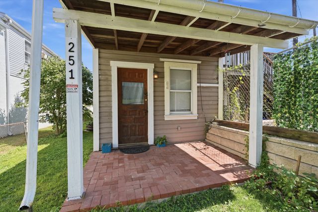 251 E MARKET ST, West Chester, PA 19382
