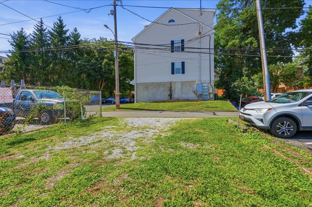 251 E MARKET ST, West Chester, PA 19382