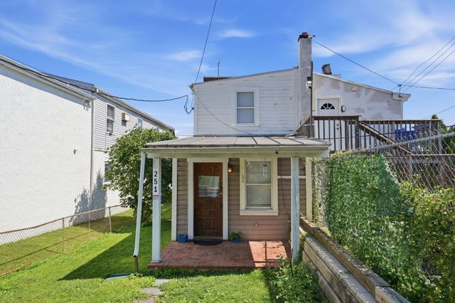 251 E MARKET ST, West Chester, PA 19382