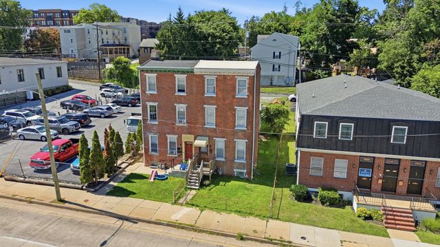 251 E MARKET ST, West Chester, PA 19382
