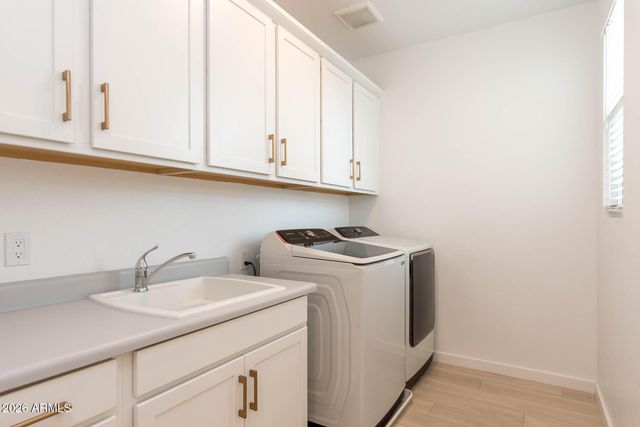 2771 S CHIPPEWA Drive, Chandler, AZ 85286