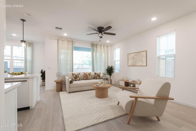 2771 S CHIPPEWA Drive, Chandler, AZ 85286