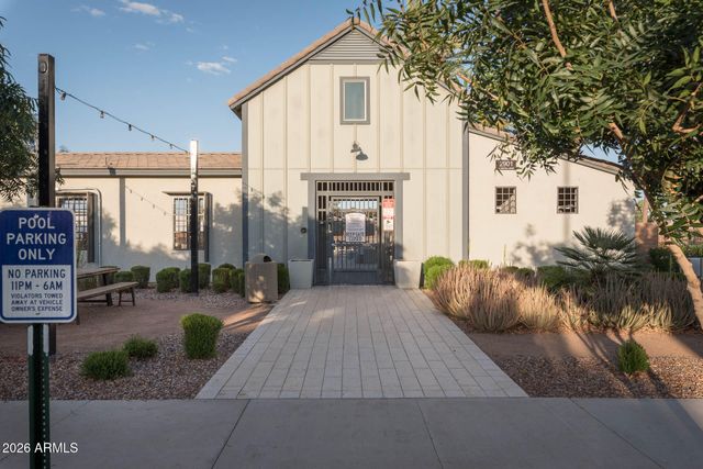 2771 S CHIPPEWA Drive, Chandler, AZ 85286