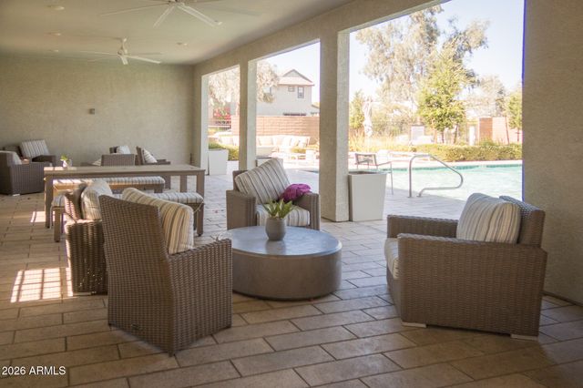 2771 S CHIPPEWA Drive, Chandler, AZ 85286