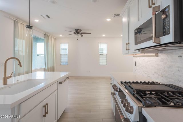 2771 S CHIPPEWA Drive, Chandler, AZ 85286