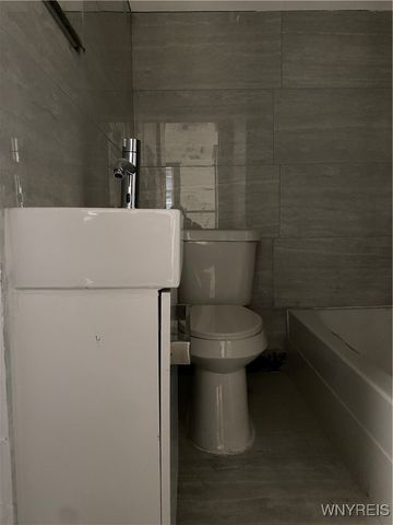 111 North Ogden Street E, Buffalo, NY 14206