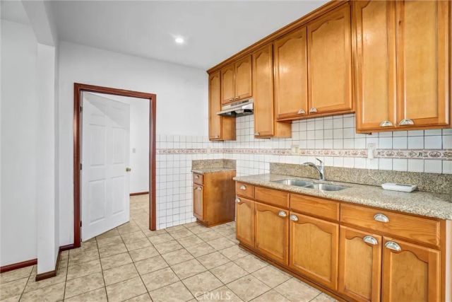 313 N Hicks, Los Angeles, CA 90063