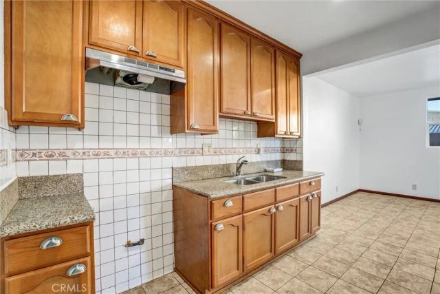 313 N Hicks, Los Angeles, CA 90063