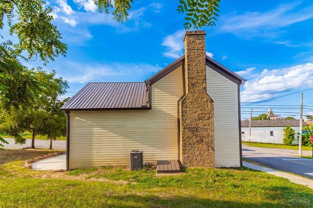 305 W Walnut Street, West Union, OH 45693