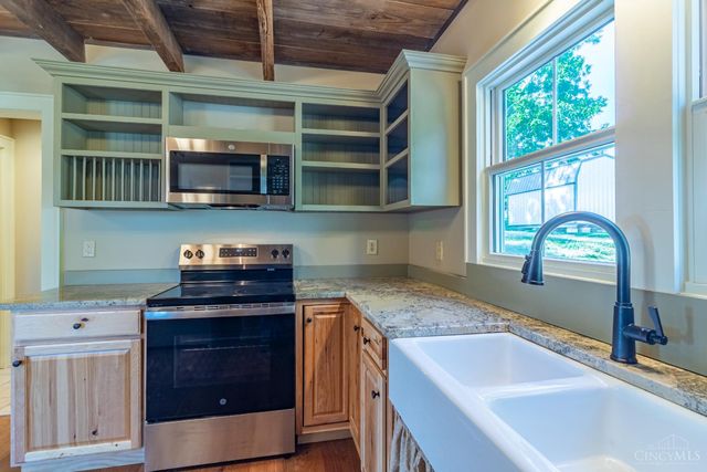 305 W Walnut Street, West Union, OH 45693