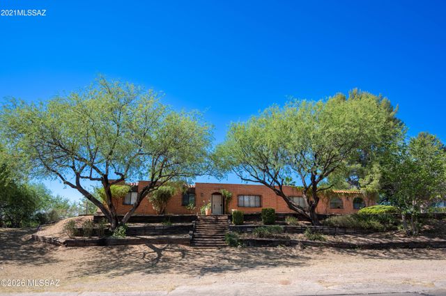 1629 W Meadow Hills Drive, Nogales, AZ 85621