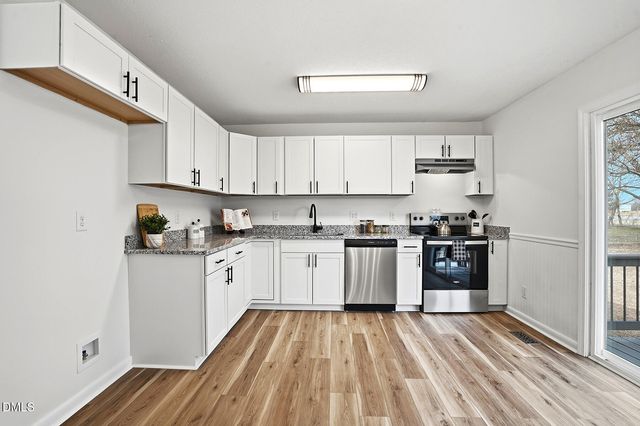 1120 W Pope Street, Benson, NC 27504